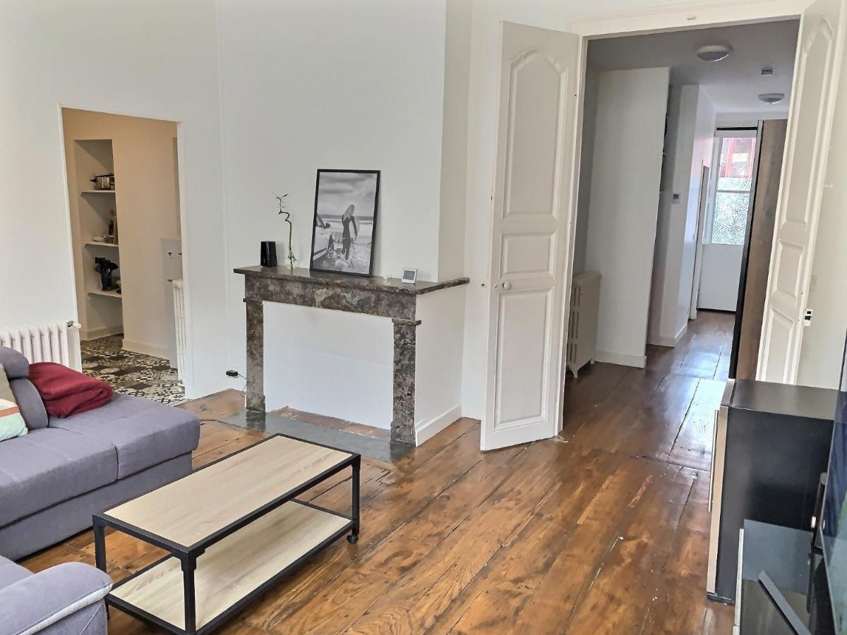 Wonderhost, Superbes Volumes Et Charme De L'Ancien Leilighet Pau Eksteriør bilde